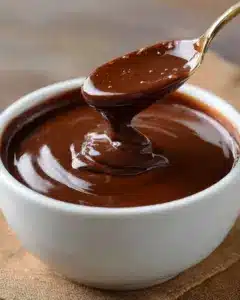 Glaçage au Chocolat Facile et Brillant