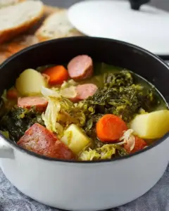 Potée au chou vert traditionnelle